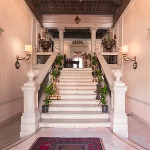 & Duchessa Isabella Collection By Gsa Hotel Ferrare